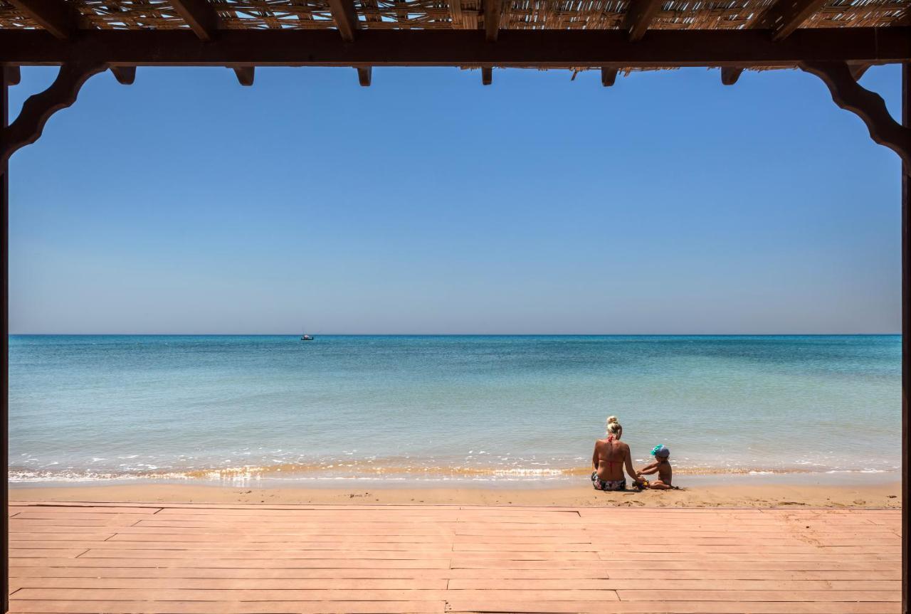 Thalassa Beach Family & Waterpark Resort Vokolidha Exterior photo